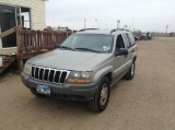 2002 Jeep Grand Cherokee SUV SUV 4WD I6, 4.0L , Fuel Type: G , Transmission: A4 , Color: Silver , OD