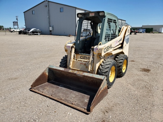 Gehl 4840 Skid Steer Engine Type: 4 Cyl , Fuel Type: D , Transmission Type: