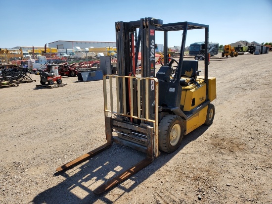 Yale Forklift Engine Type: 4 Cyl , Fuel Type: G , Transmission Type: Fwd/Re