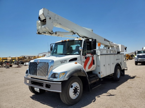 2006 International 7300 Terex Arial Bucket Truck 4x2 6 Cyl , Fuel Type: D ,