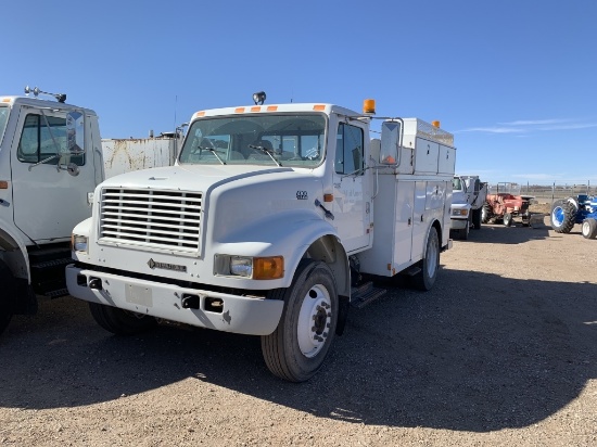 1999 International 4700 4700 Service Truck 301G Welder/Generator & Boss und