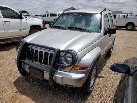 2005 Jeep Liberty SUV SUV *NON-OPERABLE* 4WD I4, 2.8L T , Fuel Type: D , Tr