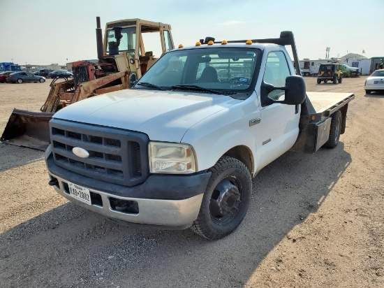 2007 Ford F-350 Super Dut Flatbed Truck *NON-OPERABLE* 4X2 V8, 6.0L T , Fue