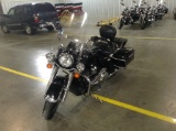 2017 Harley Davidson Road King Motorcycle Engine Type: 107 Police , Fuel Ty