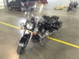 2017 Harley Davidson Road King Motorcycle Engine Type: 107 Police , Fuel Ty