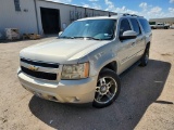 2007 Chevrolet Suburban SUV SUV *DASH WILL NOT LIGHT UP* 4WD V8, 5.3L , Fue