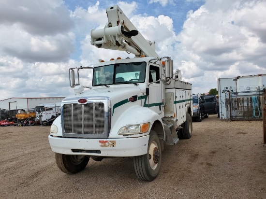 2009 Peterbilt 335 Service Bucket Truck