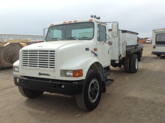 1998 International 4700 Single Cab Patch Truck