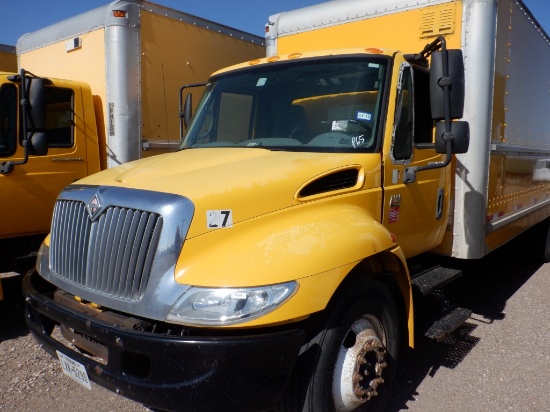 2005 International 4300 Box Truck