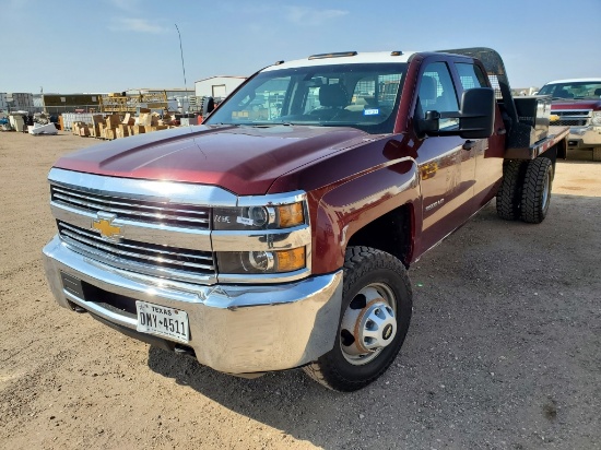2015 Chevrolet Silverado Crew Cab Flatbed Truck