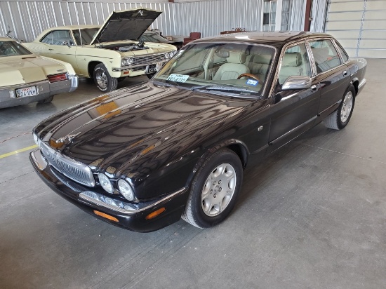 2003 Jaguar Xj-series Sedan Car