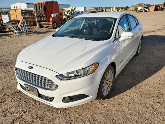 2013 Ford Fusion Hybrid Sedan Car