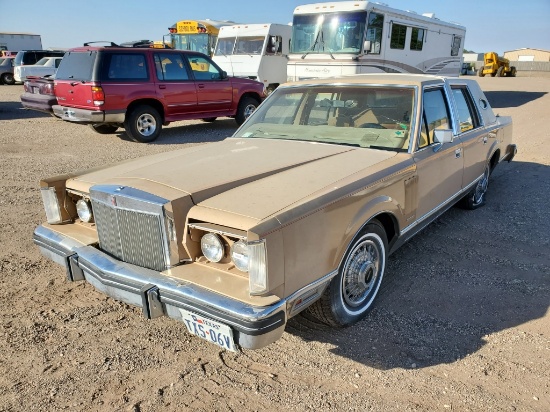 1983 Lincoln Mark Vi Sedan Car