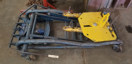 Walker 2000lb Transmission Jack