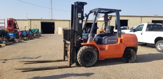 Toyota 7fgau50 Forklift W/side Shift