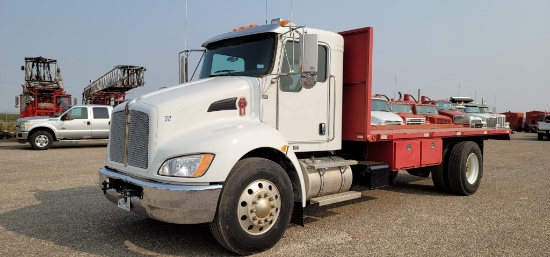 2014 Kenworth T370 Flatbed Truck