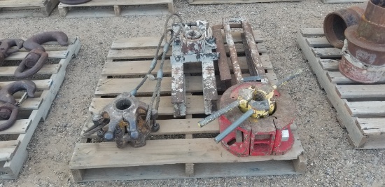 2 3/8" Tubing Elevator, Two 2 3/8" Slip & Bowl
