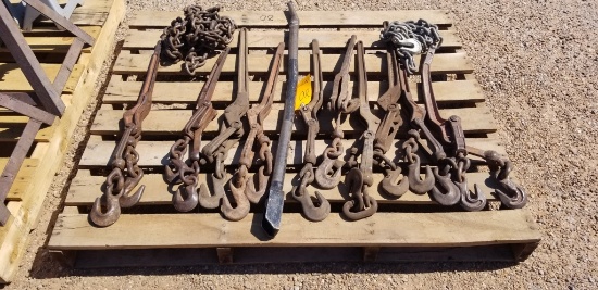 (2) Chains & (10) Boomers W/ Boomer Bar