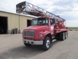 1981 Gardner Denver 1400 On 2002 Freightliner Fl10