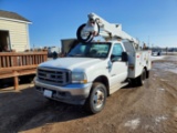 2002 Ford F550 Super Duty  Regular Cab Chassis Bucket Truck