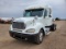 2005 Freightliner Columbia 120  Conventional Cab Truck Tractor