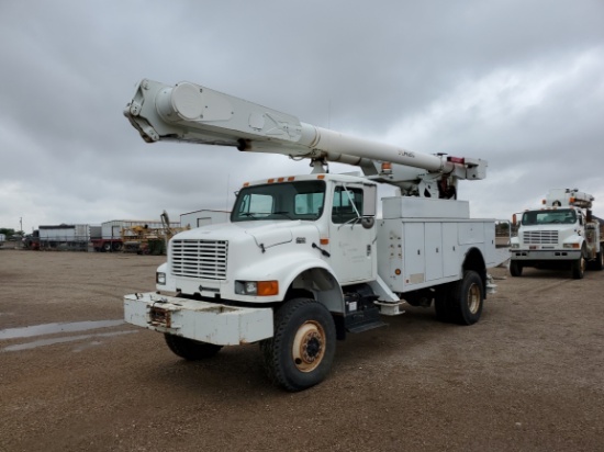 2001 International 4900  Tandem Axle 80 Inch Wide Steel Cab 68 ABC Truck Delivery Bucket Truck