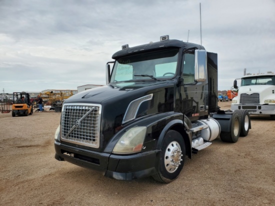 2010 Volvo VNL  Conventional-New Generation