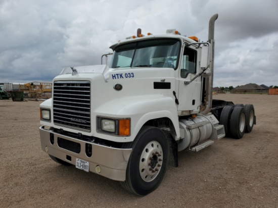 2009 Mack CHU613 600 Cab-Behind-Engine Truck Tractor