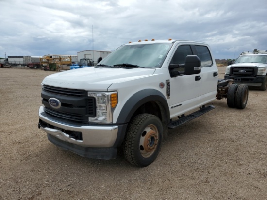 2017 Ford F550 Super Duty  Crew Cab Chassis