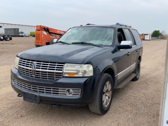 2009 Lincoln Navigator  SUV 4D