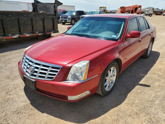 2010 Cadillac DTS  Sedan 4D