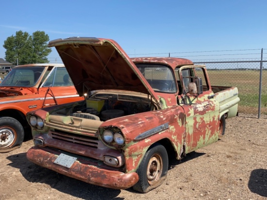 Chevrolet Apache Pickup