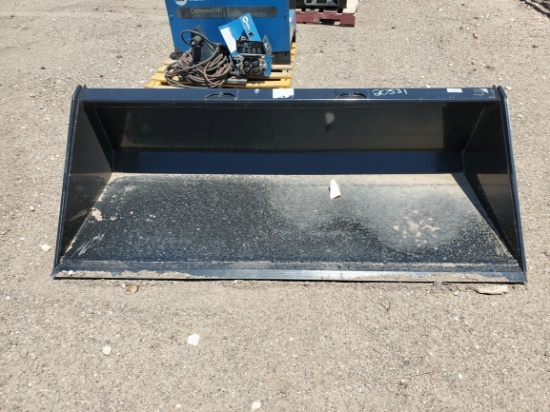 72" Bucket with Single Blade