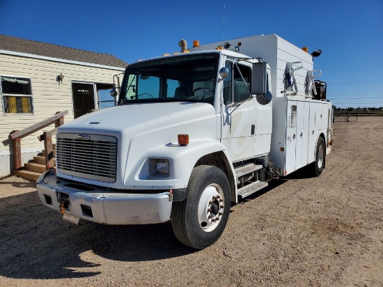 2002 Freightliner FL70  Conventional Cab  Lube/Service Truck