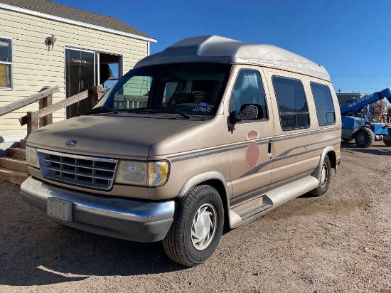1996 Ford E150 Vans Econoline / XL Econoline Cargo Van 3D