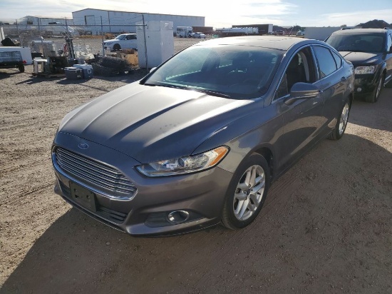 2013 Ford Fusion SE Sedan 4D