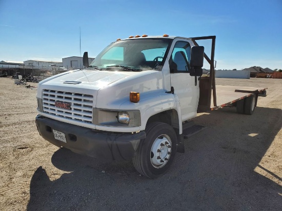 2005 GMC C5500 C Series Conventional Cab Chassis Flatbed Truck
