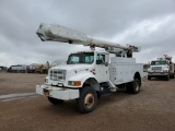 2001 International 4900  4X4 Bucket Truck