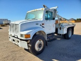 2000 International 4900 Conventional Cab