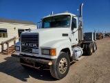 2006 Mack CHN613 600 Cab-Behind-Engine Truck Tractor