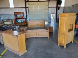(5) Piece Hooker Sierra Bedroom Set