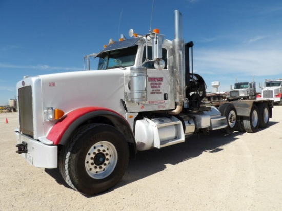 2012 Peterbilt 367 Tri Axle Winch Truck