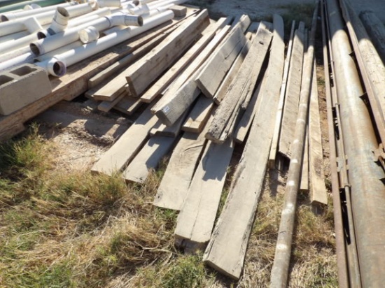 Lot of Wood Dunnage