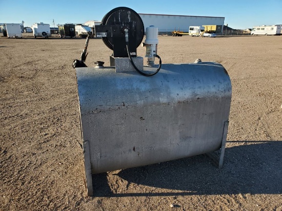 275 Gallon Fuel Tank w/Nozzle