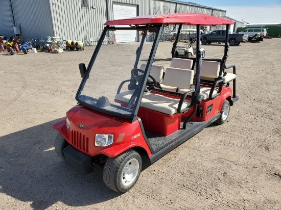 Tomberlin E-Merge Golf Cart