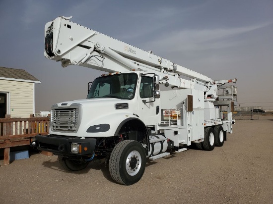 2009 Freightliner M2 112 Heavy Duty  Conventional Cab Truck Delivery Bucket Truck