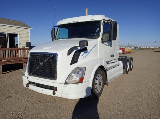 2017 Volvo VNL Tandem Axle Dual