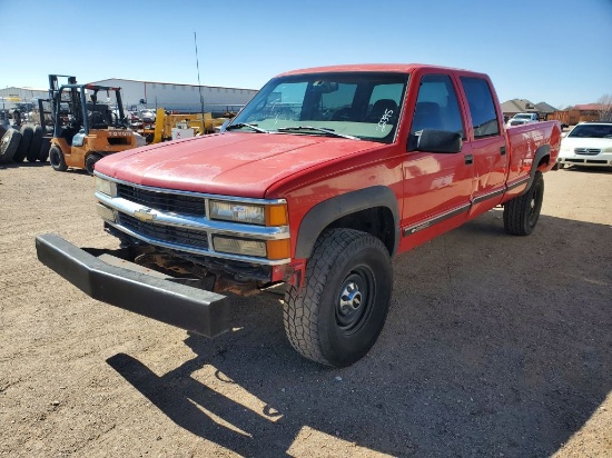 1998 Chevrolet C/K3500 Cheyenne / Silverado Crew Cab 4D Crew Cab 4WD