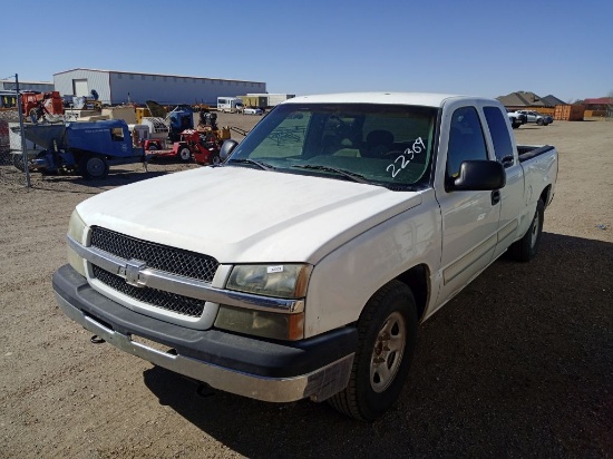 2003 Chevrolet Silverado 1500 Base / LS Extended Cab 4D