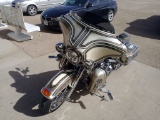 2001 Harley-Davidson   FLHTCI Electra Glide Classic  Motorcycle